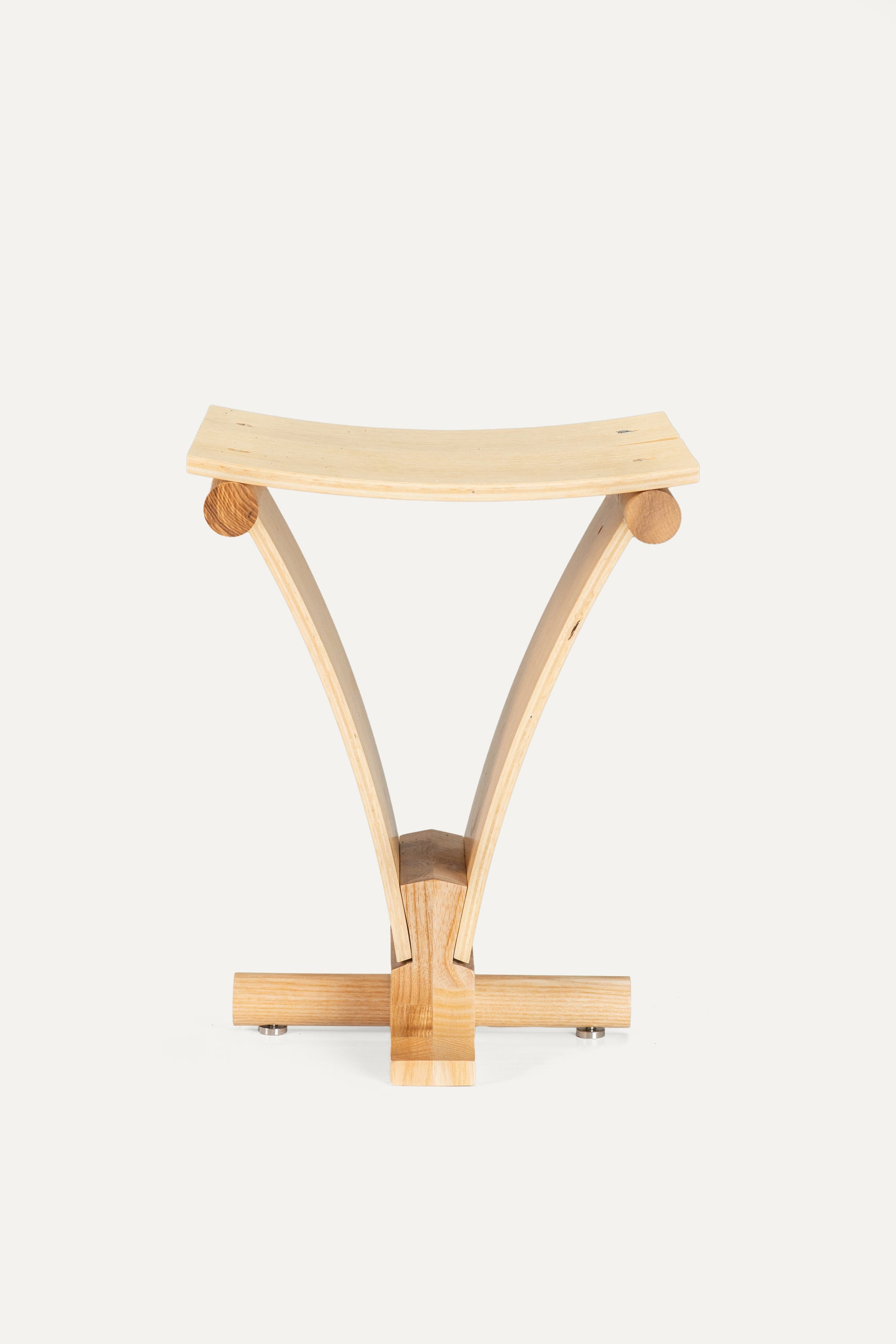 (OOM).05_FOOTSTOOL